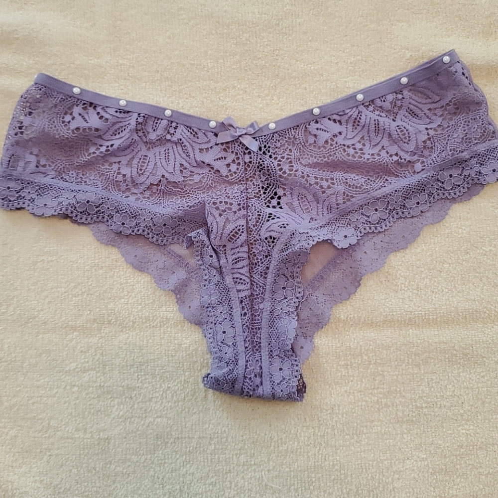 NWOT Victoria's Secret very sexy cheeky panties